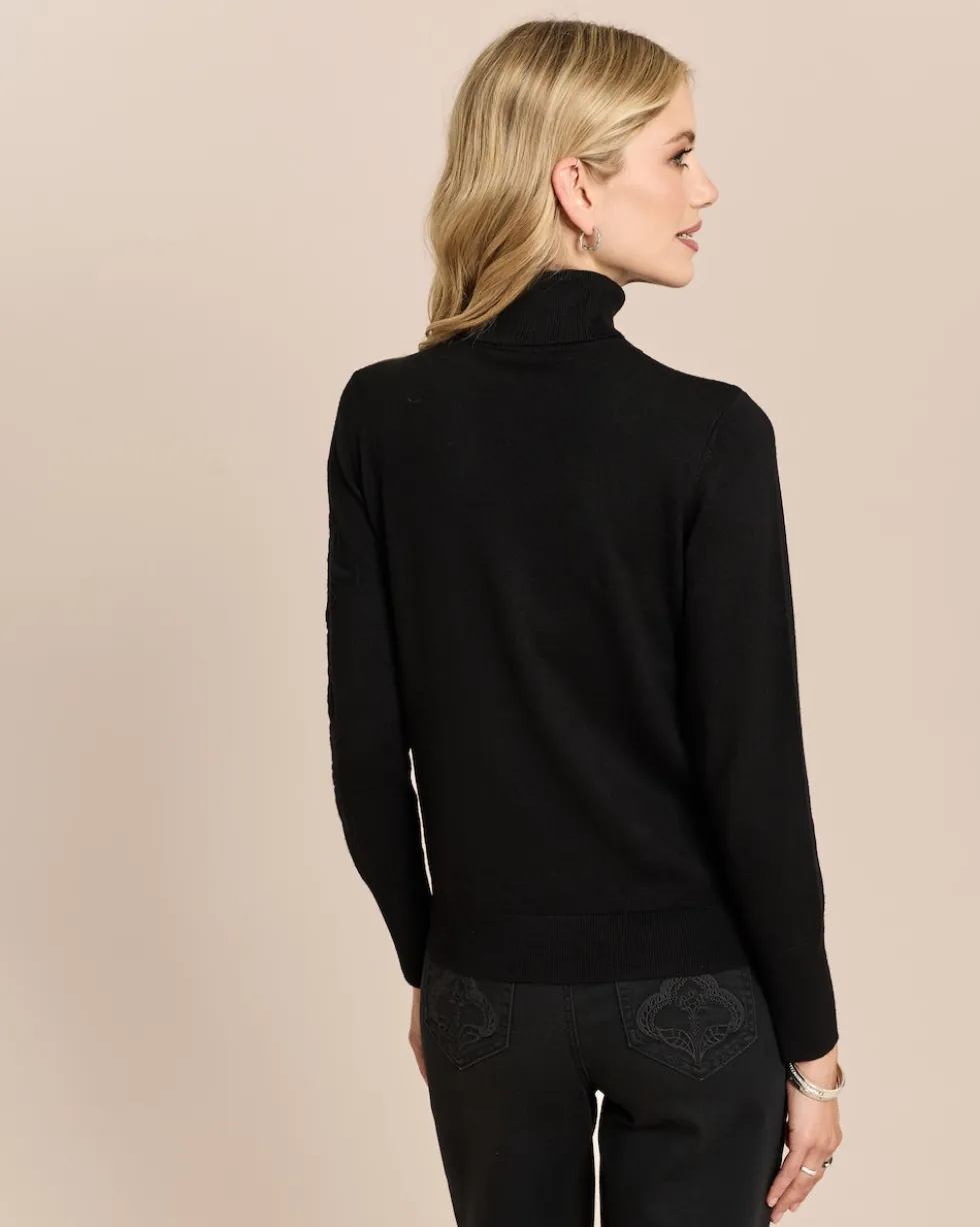 Rollkragenpullover mit Stickerei