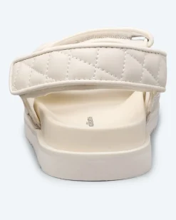 Sandale mit Steppung und Klett