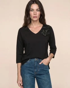 Shirt mit Blumenapplikation
