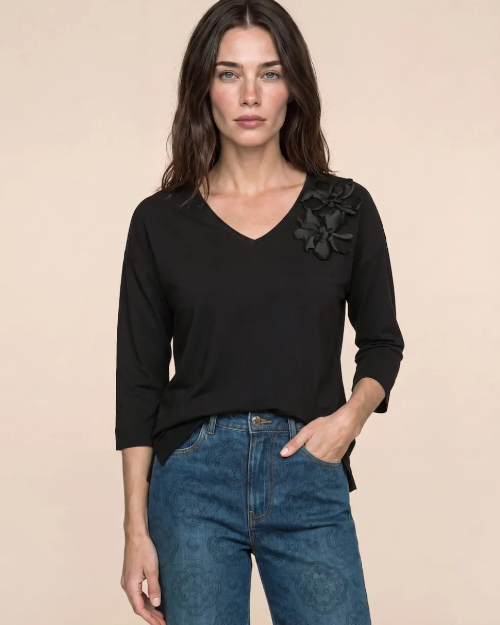 Shirt mit Blumenapplikation