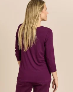Shirt mit Dekoraffung am Ausschnitt