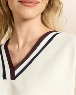 Shirt mit dekorativem Tape