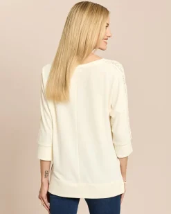 Shirt mit Häkelspitze