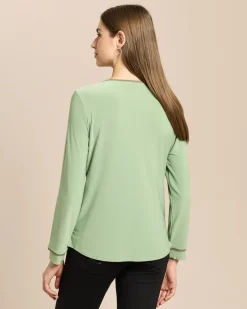 Shirt mit Paspelierung und Schlitz