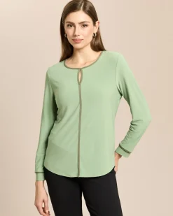 Shirt mit Paspelierung und Schlitz