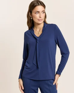 Shirt mit Schluppenelement