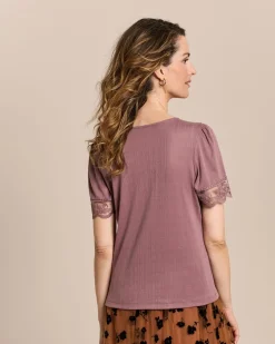 Shirt mit Spitzenverzierung