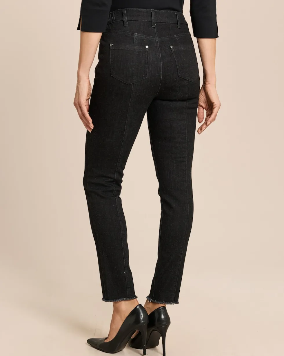 Slim Fit Jeans mit Nieten
