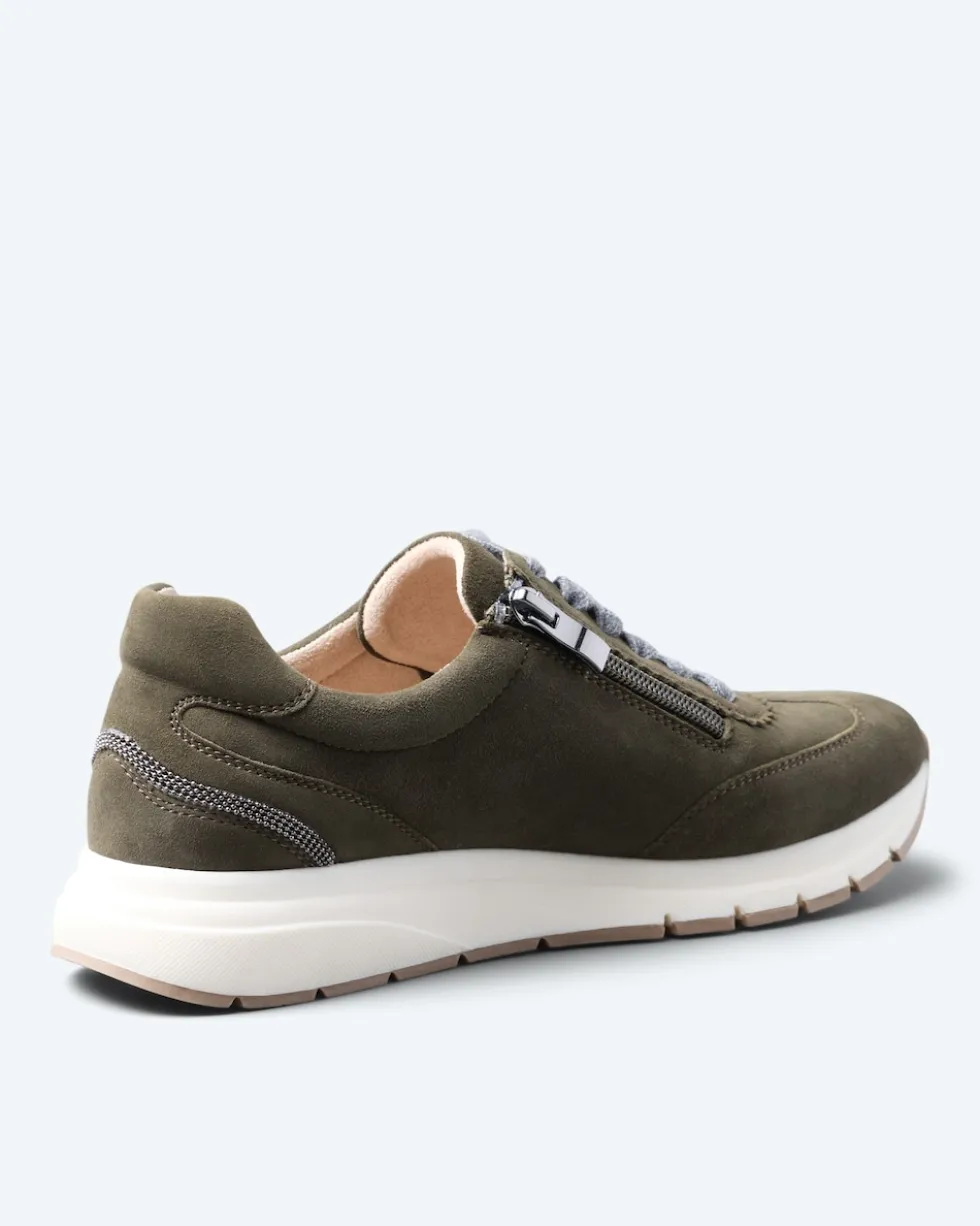 Sneaker