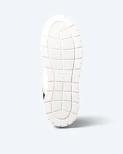 Sneaker mit Fell