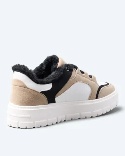 Sneaker mit Fell