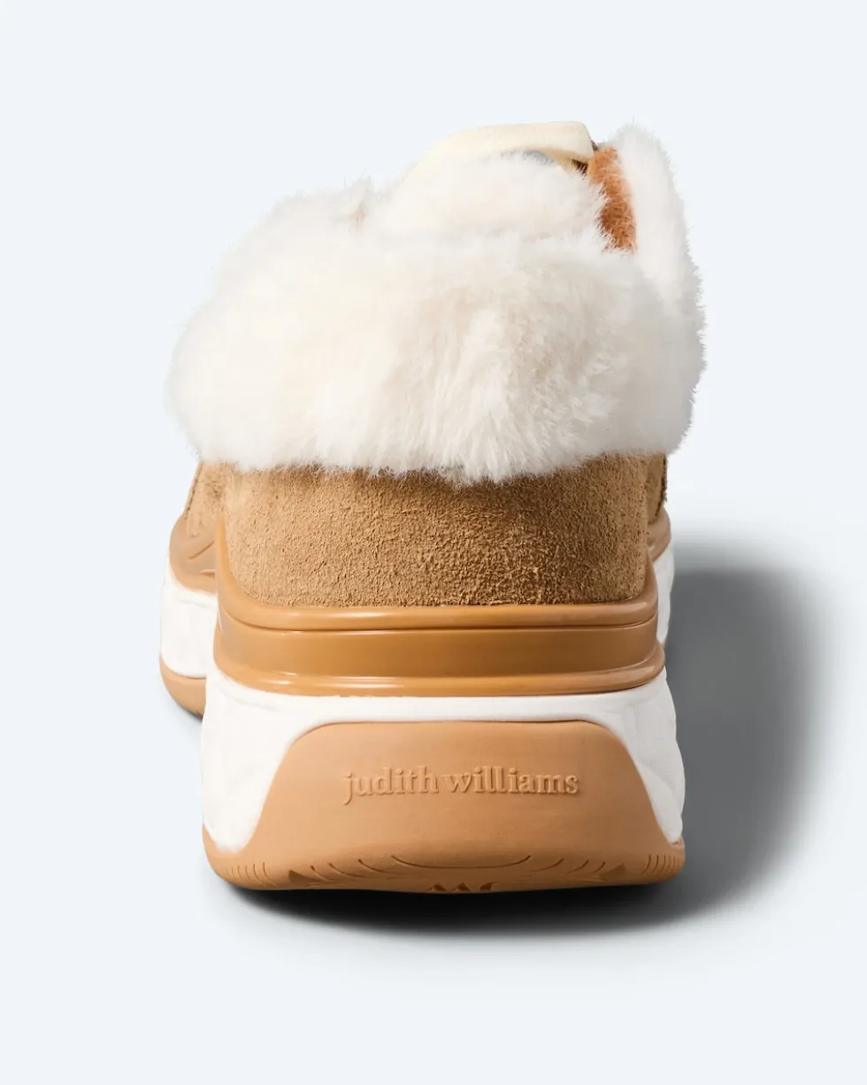 Sneaker mit Felleinsatz