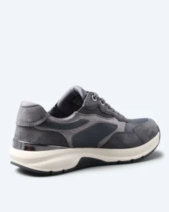 Sneaker mit Rollmotion Sohle