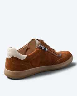 Sneaker mit Streifen