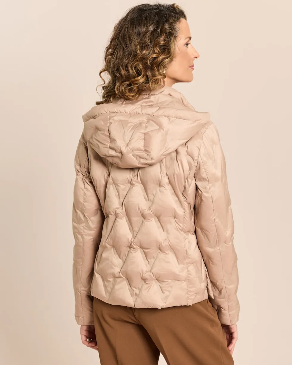 Steppjacke mit abnehmbarer Kapuze