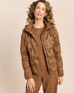 Steppjacke mit abnehmbarer Kapuze