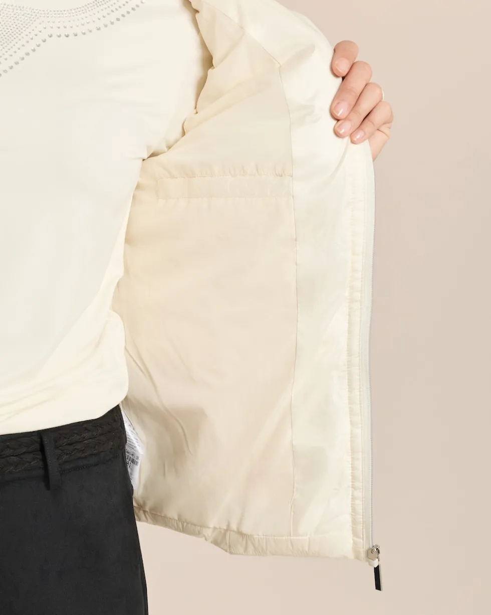 Steppjacke mit Dekoverzierung