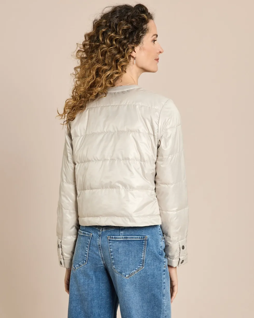 Steppjacke mit Druckknöpfen