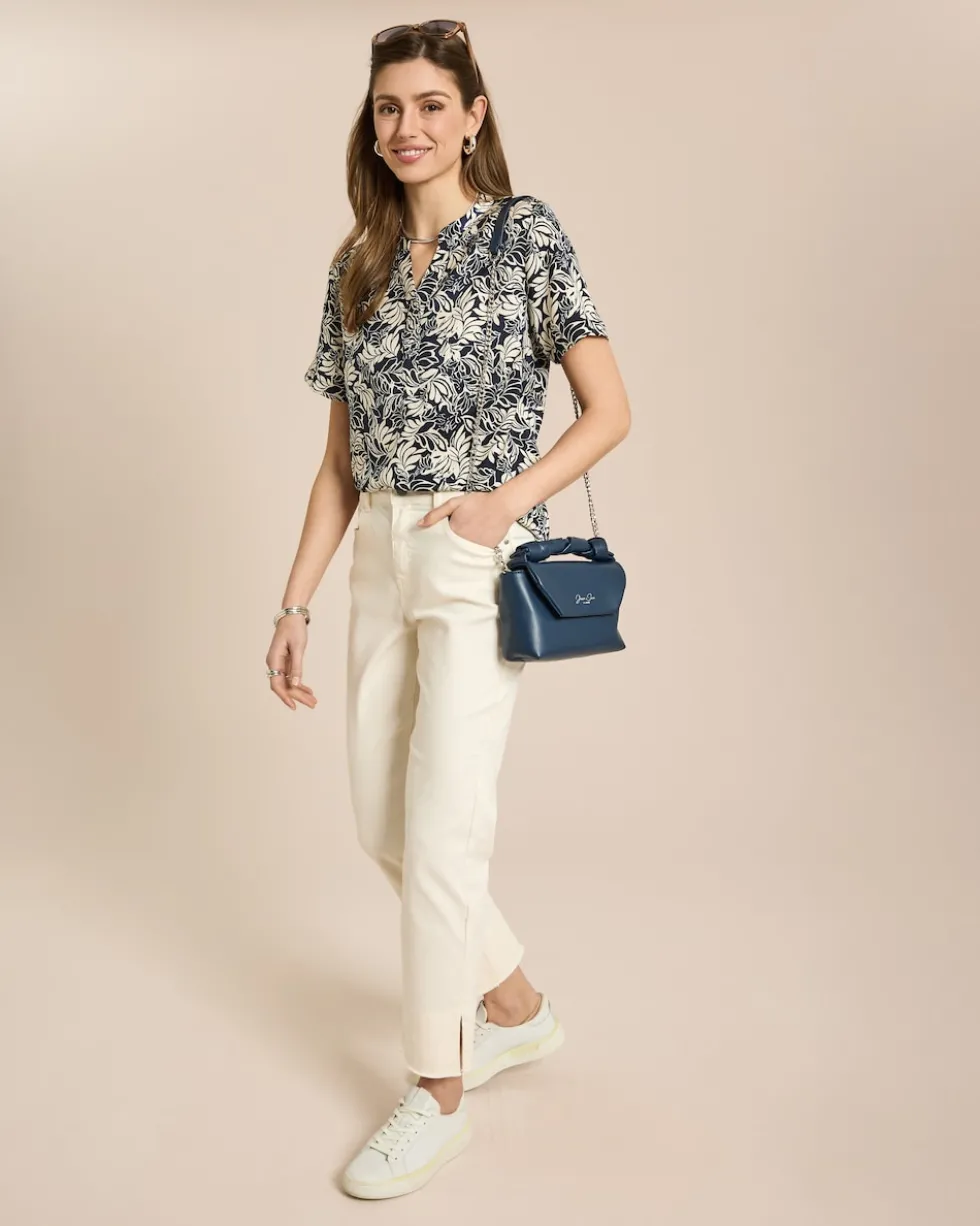 Straight Leg Cropped Jeans
