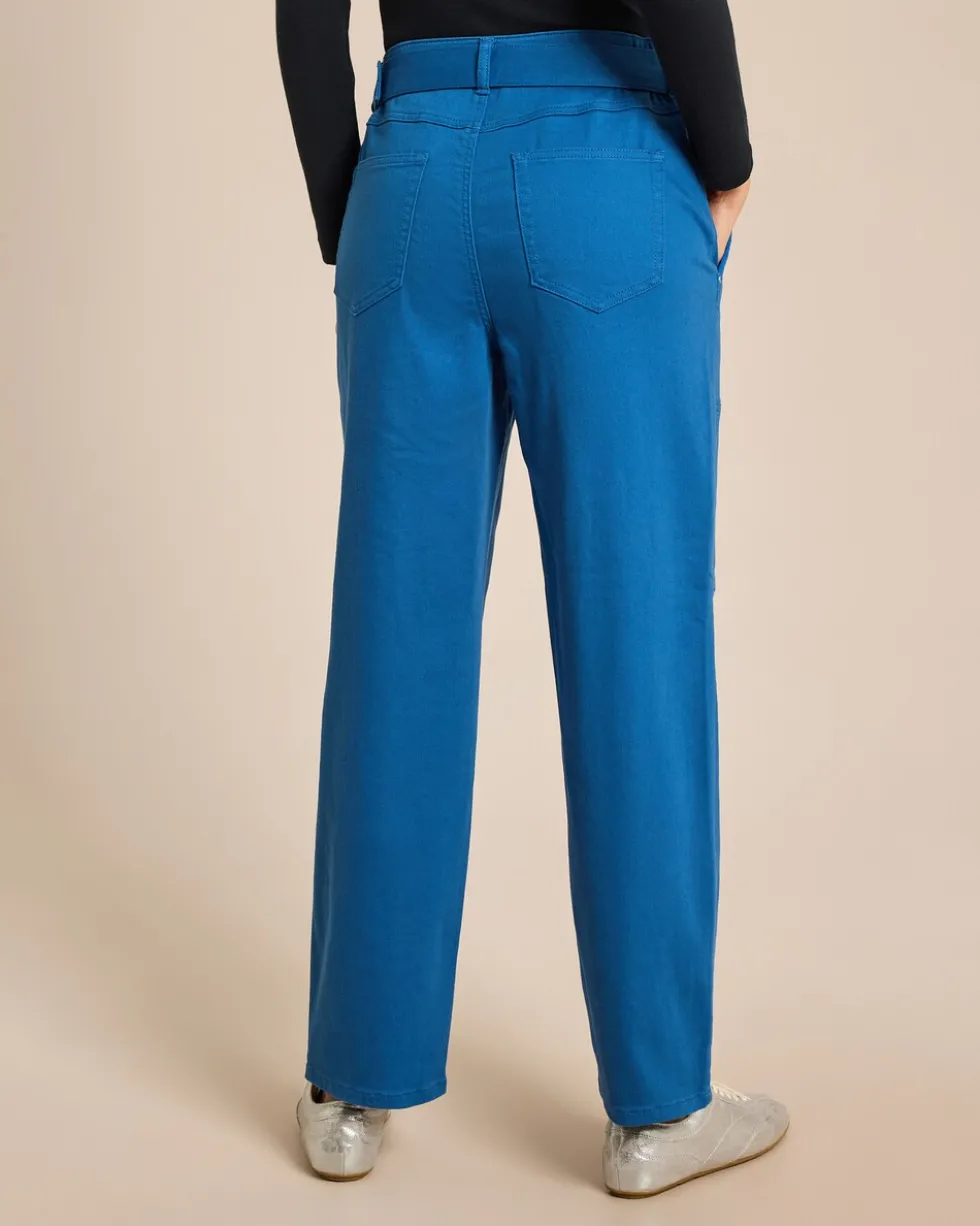 Straight Leg Hose mit Gürtel