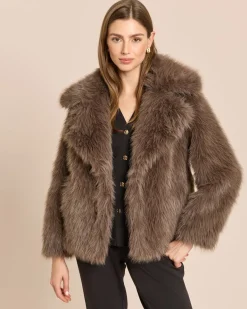 Webpelzjacke mit breitem Kragen