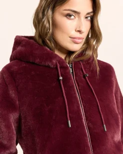 Webpelzjacke mit Kapuze