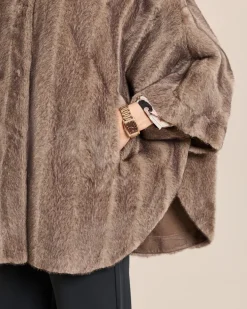 Webpelz-Poncho