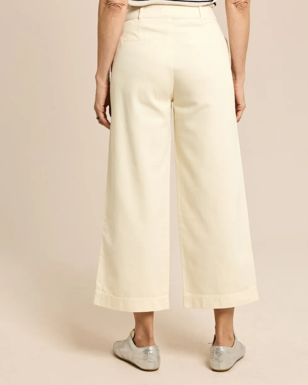 Wide Leg Denim verkürzt mit Goldknöpfen
