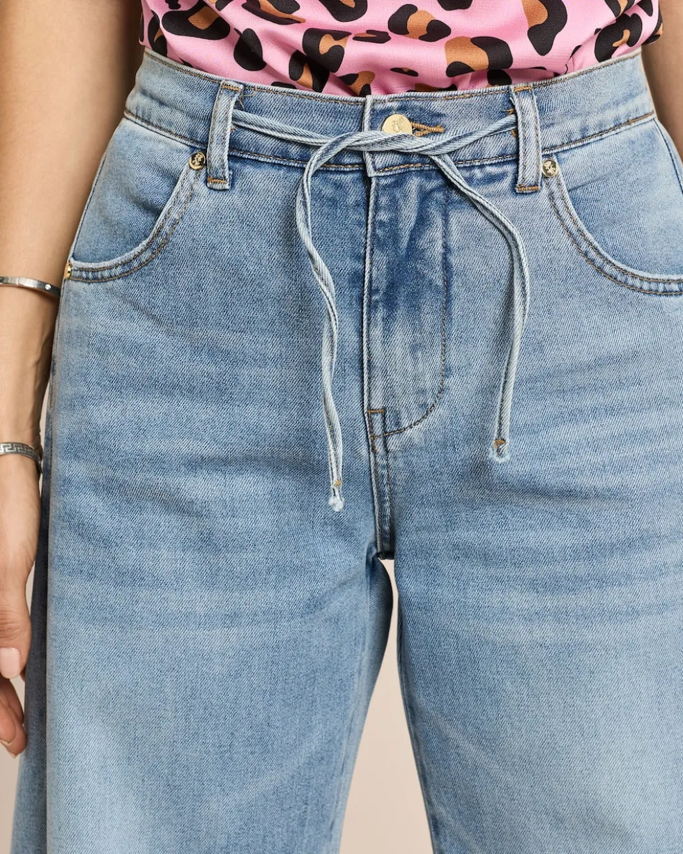 Wide Leg Jeans mit Bindegürtel