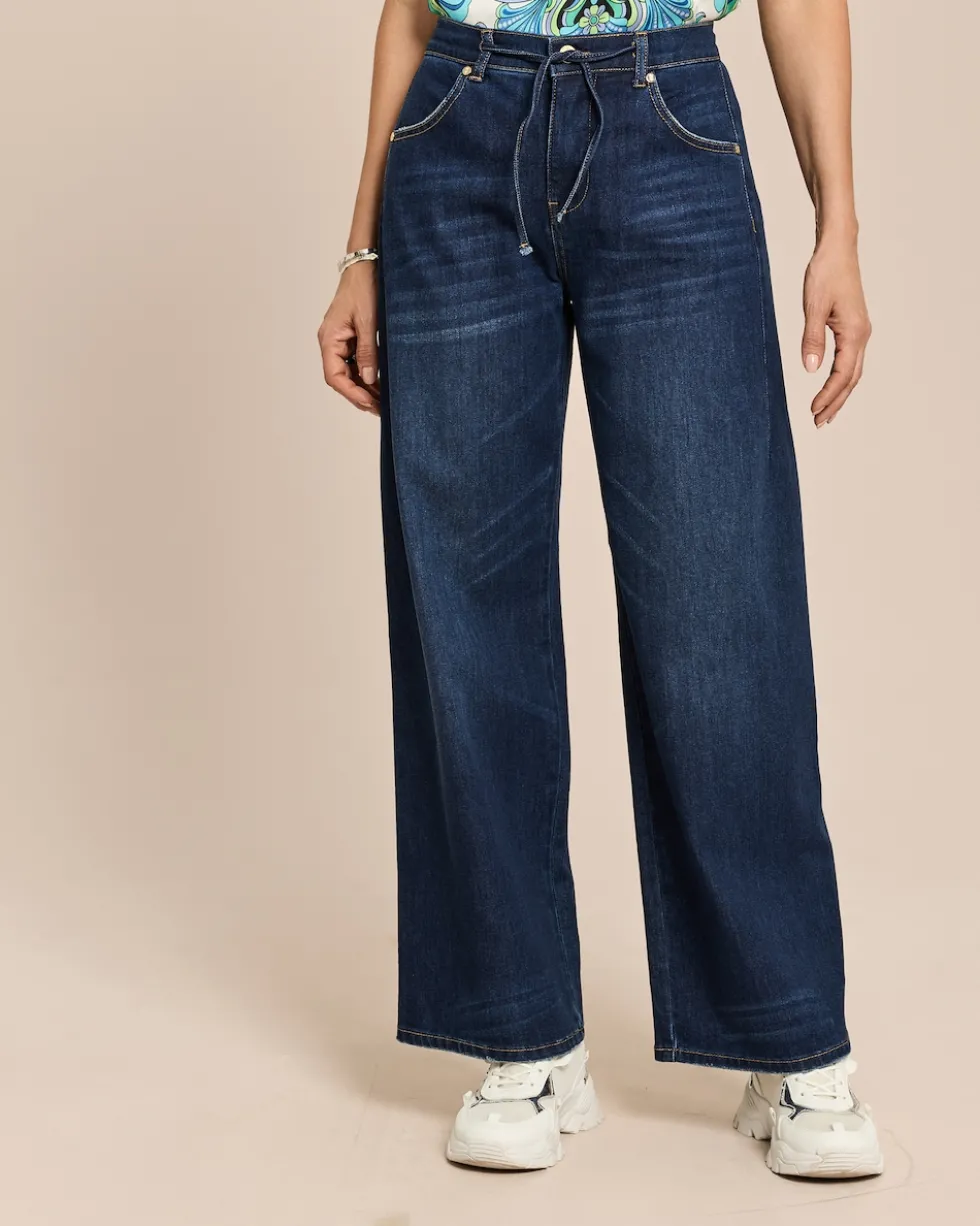 Wide Leg Jeans mit Bindegürtel