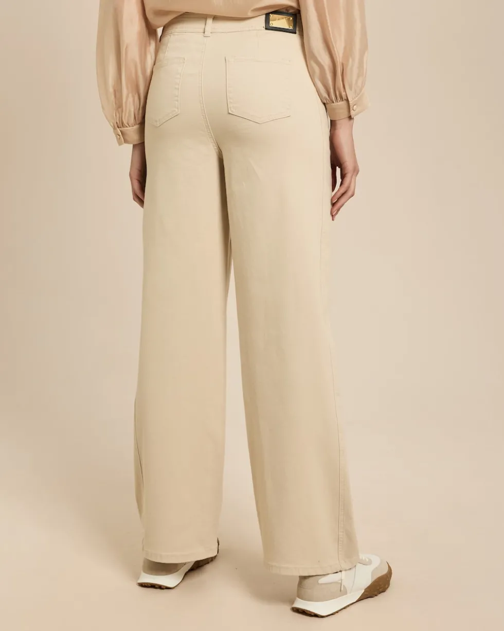 Wide Leg Jeans mit Verschlussdetail